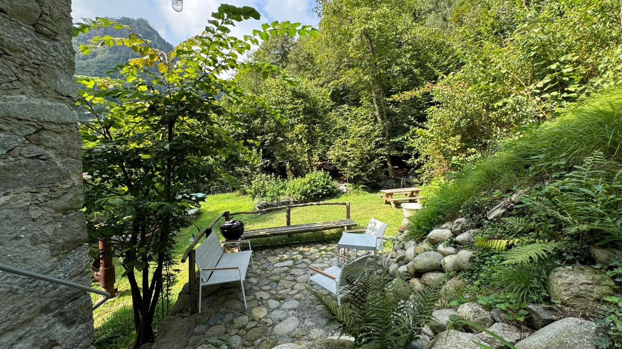 Mountain Cabin Valsesia Appartement Stella Varallo Exterior photo